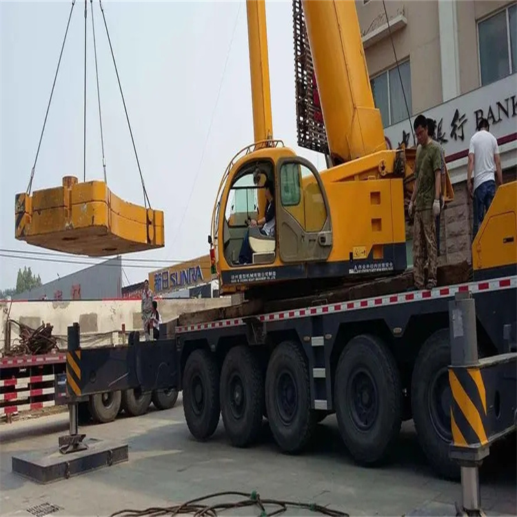 费县当地吊车出租|机器吊装|75吨|工厂搬迁服务